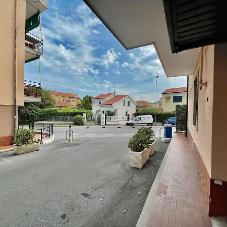 Apartmán Quadrilocale Free Parking