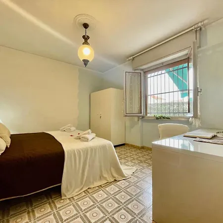 Quadrilocale Free Parking لوانو